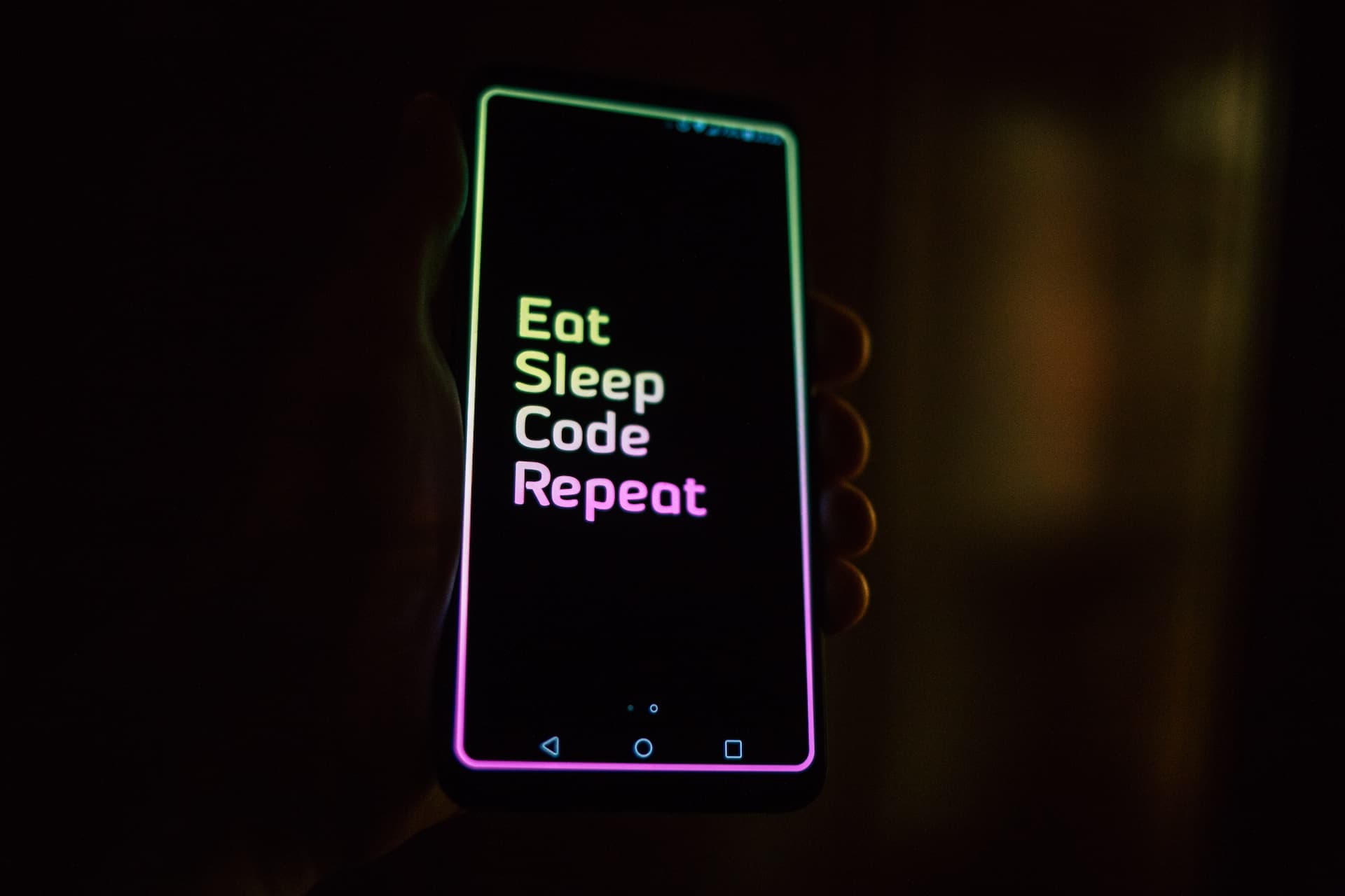 Eat Sleep Code Repeat : La vie d’un codeur entre passion et dérives
